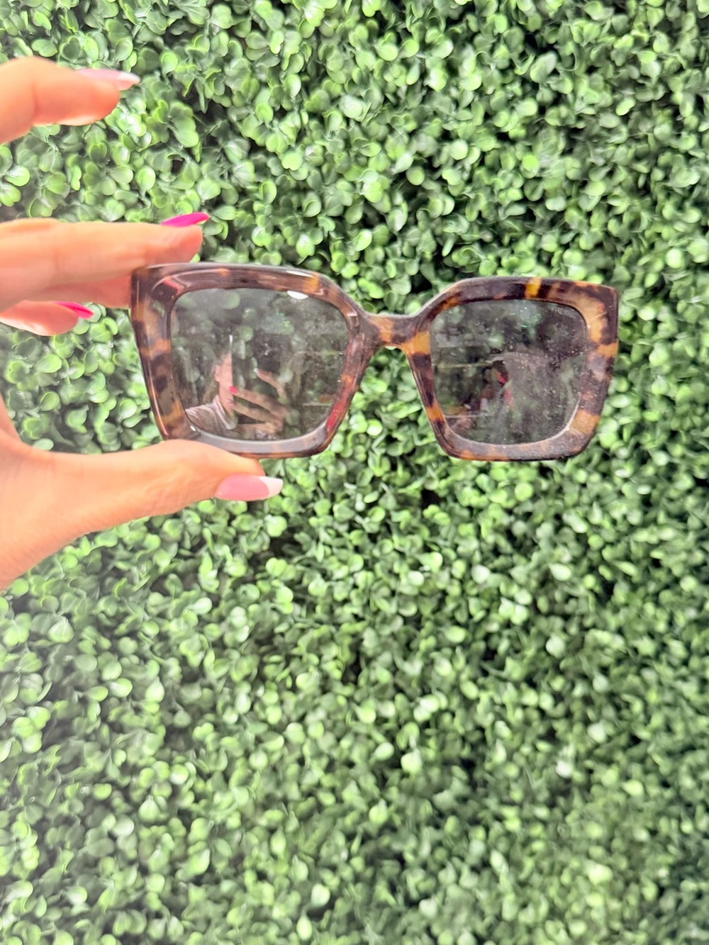 Tortoiseshell Square Frame Women's Sunglasses